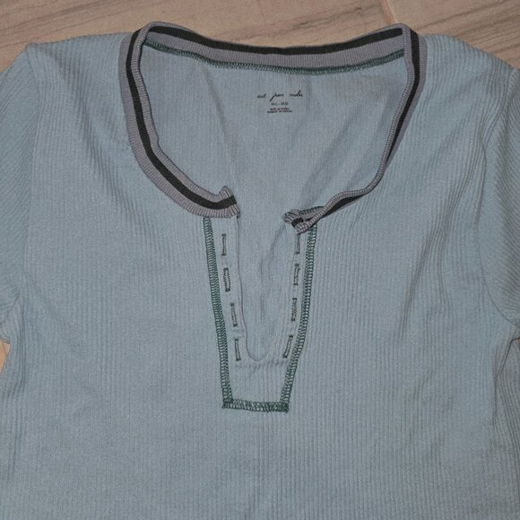 Urban Outfitters Out From Under Go For Gold Baby Blue Seamless Long Sleeve Top - Picture 2 of 5